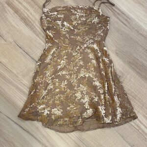 Le Lis Floral Velvet Mini Dress